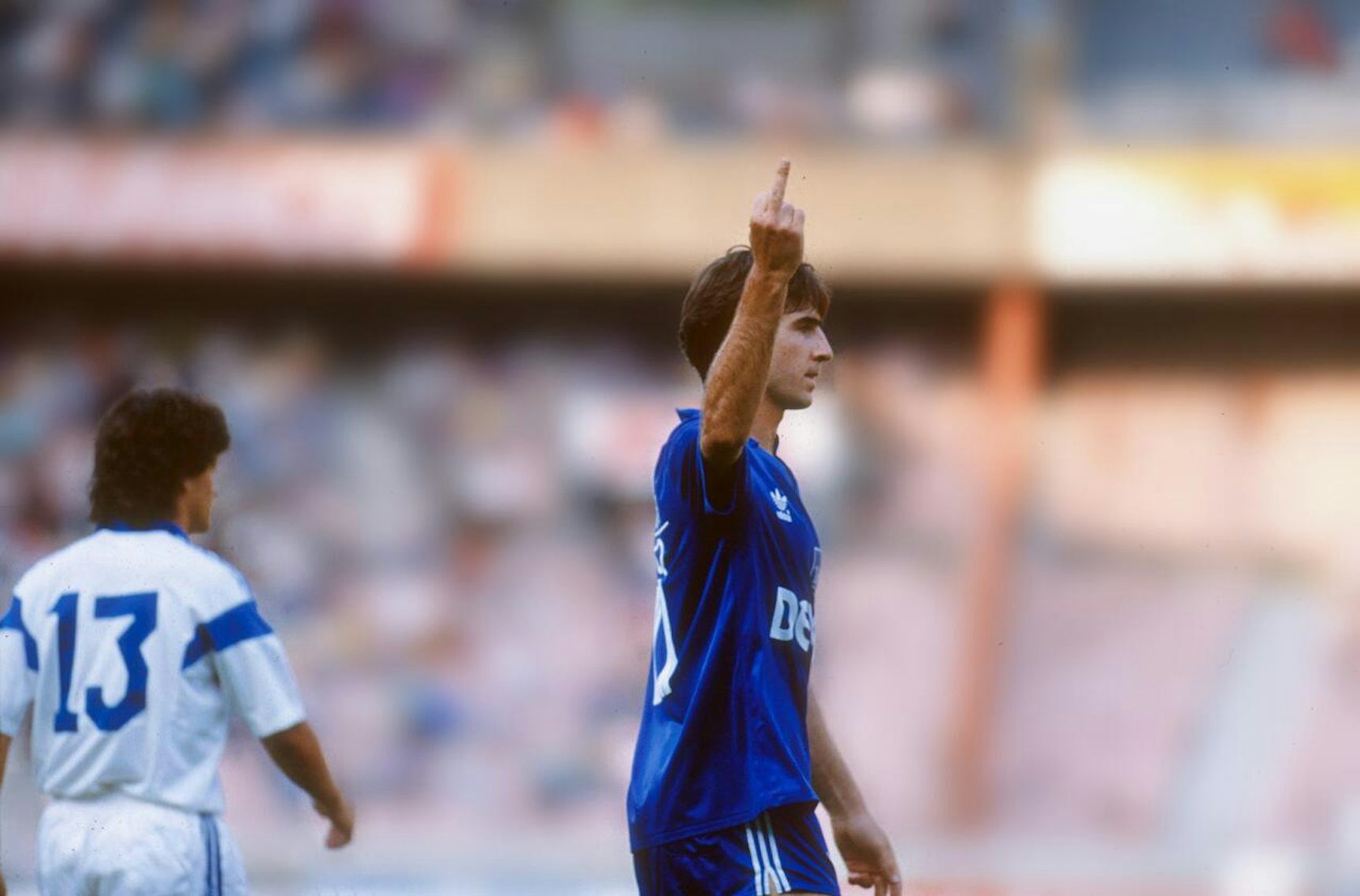 Object cantona
